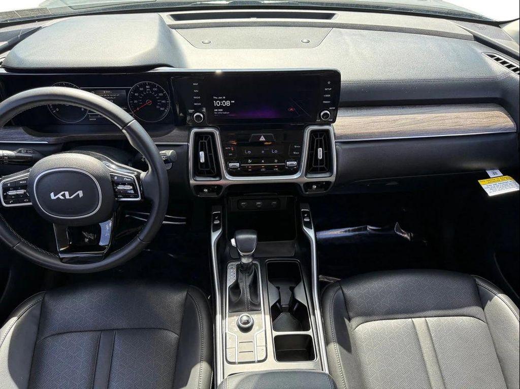 used 2022 Kia Sorento car, priced at $27,999