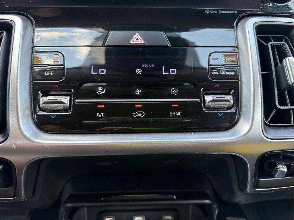 used 2022 Kia Sorento car, priced at $27,999
