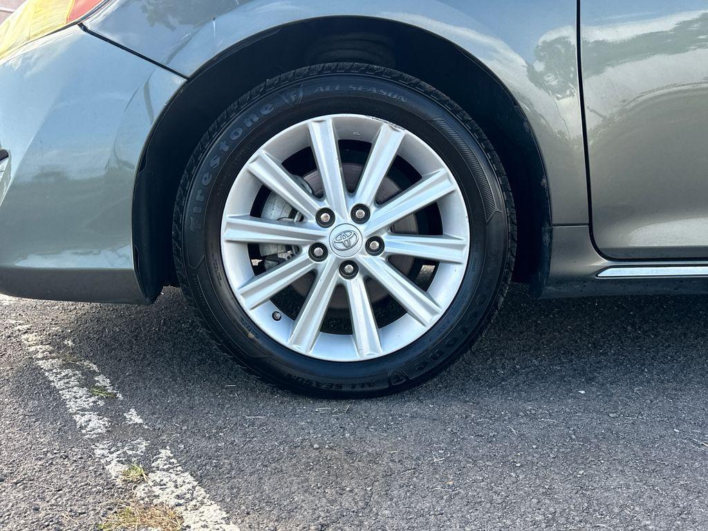 used 2014 Toyota Camry Hybrid car, priced at $21,750