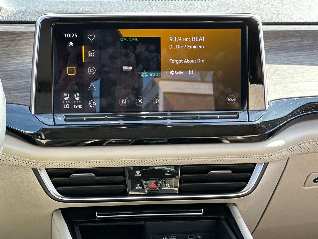 used 2024 Volkswagen Atlas car, priced at $39,000