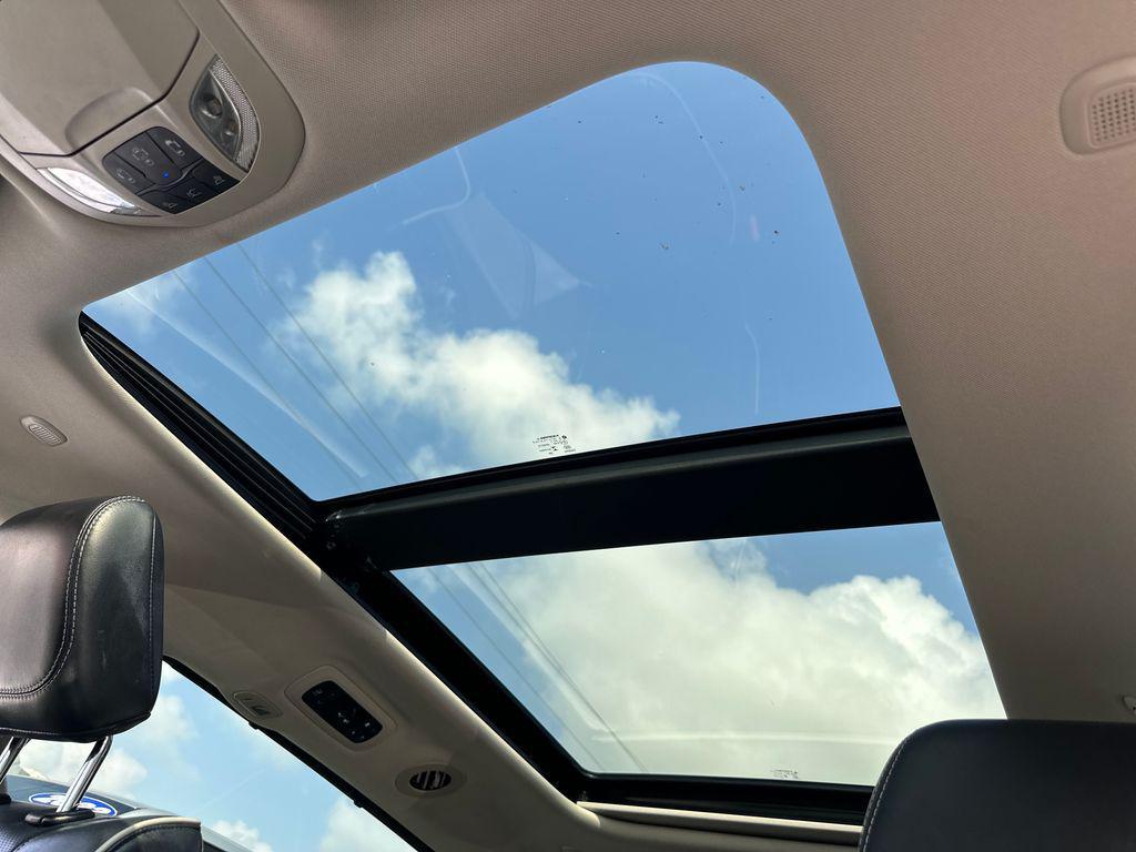 used 2022 Chrysler Pacifica car, priced at $28,500