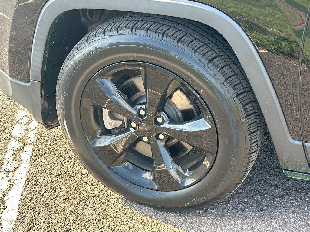 used 2018 Jeep Cherokee car, priced at $16,500