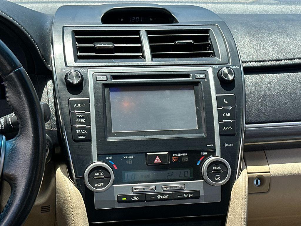 used 2013 Toyota Camry Hybrid car, priced at $13,500