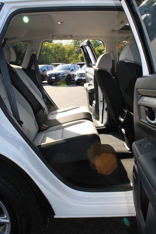 2024 Platinum White Pearl Honda CR-V