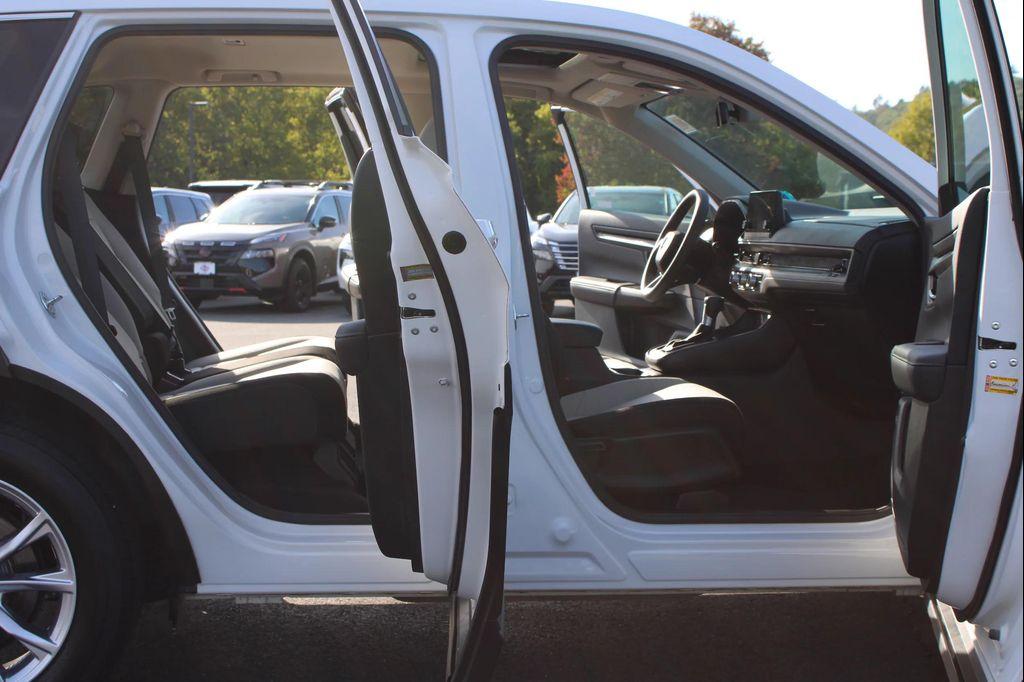 2024 Platinum White Pearl Honda CR-V