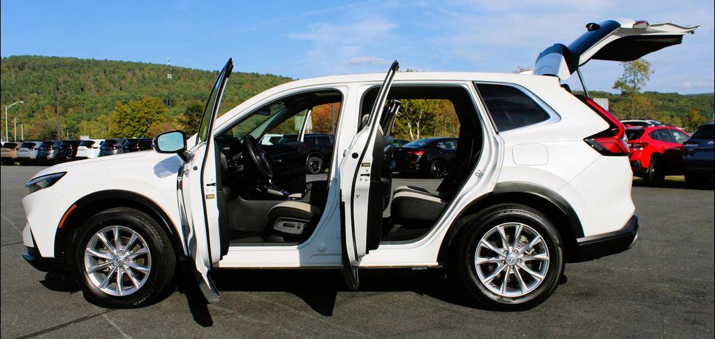 2024 Platinum White Pearl Honda CR-V