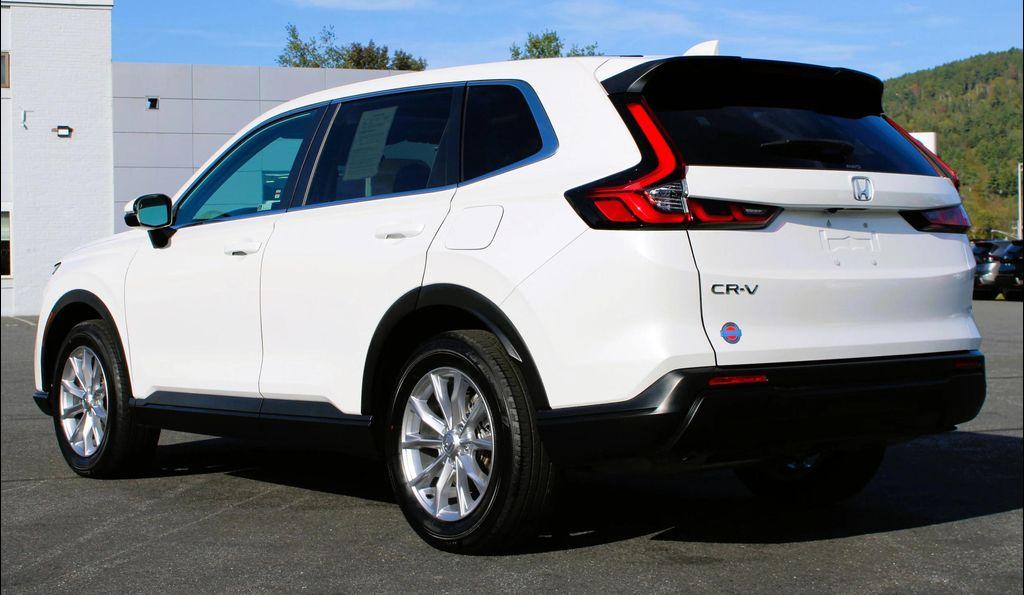 2024 Platinum White Pearl Honda CR-V