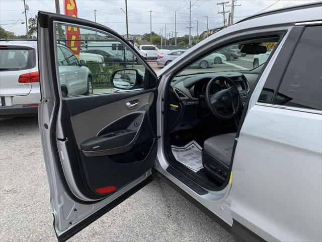 used 2017 Hyundai Santa Fe car