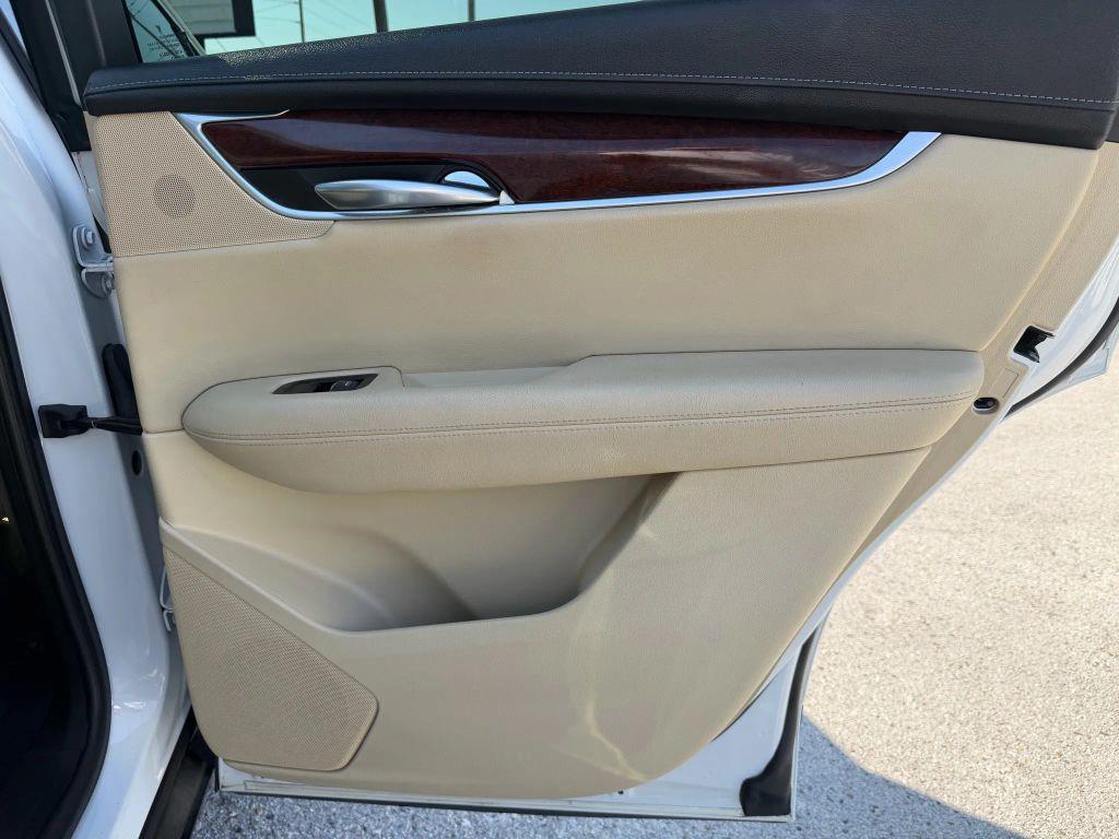 used 2018 Cadillac XT5 car, priced at $15,795