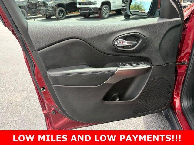 used 2020 Jeep Cherokee car, priced at $17,699