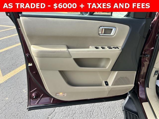 used 2015 Honda Pilot car, priced at $6,000