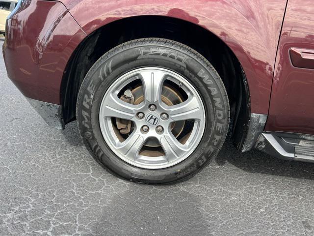 used 2015 Honda Pilot car, priced at $8,000