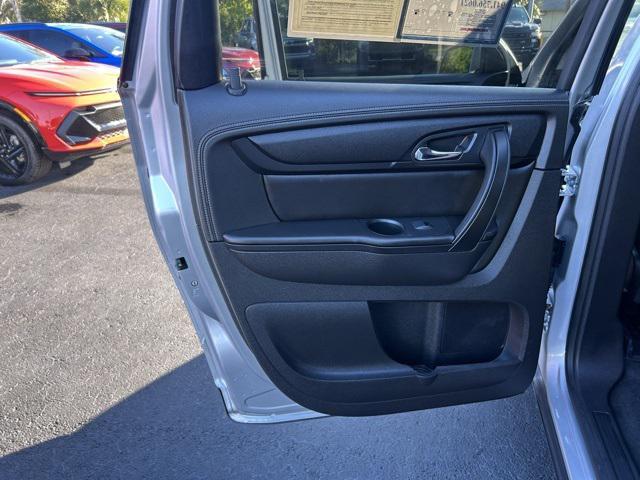 used 2016 Chevrolet Traverse car, priced at $8,000