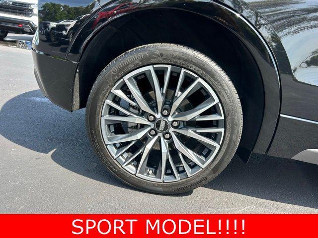used 2024 Cadillac XT4 car, priced at $32,700