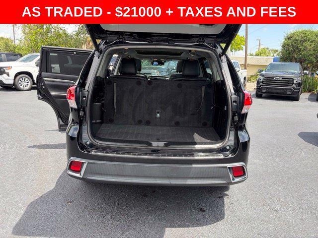 used 2019 Toyota Highlander Hybrid car, priced at $22,199