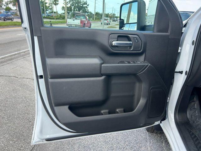 new 2025 Chevrolet Silverado 3500 car, priced at $62,798