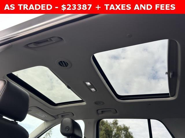 used 2021 Chevrolet Traverse car, priced at $23,387