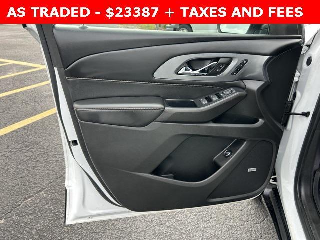 used 2021 Chevrolet Traverse car, priced at $23,387