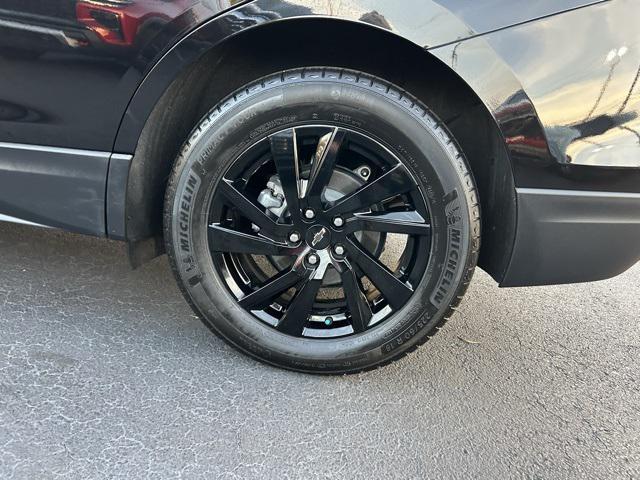 used 2023 Chevrolet Equinox car, priced at $19,010