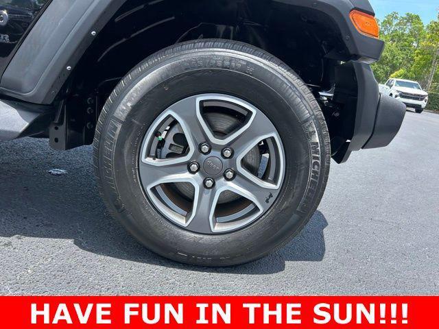 used 2022 Jeep Wrangler Unlimited car, priced at $29,599