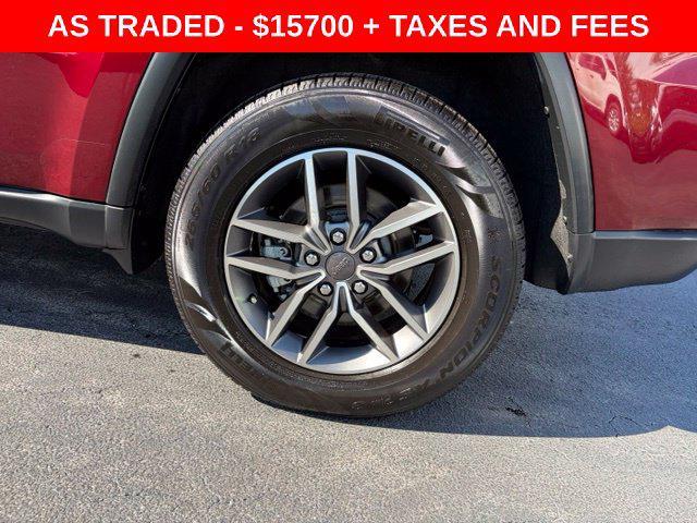 used 2022 Jeep Grand Cherokee car, priced at $16,899