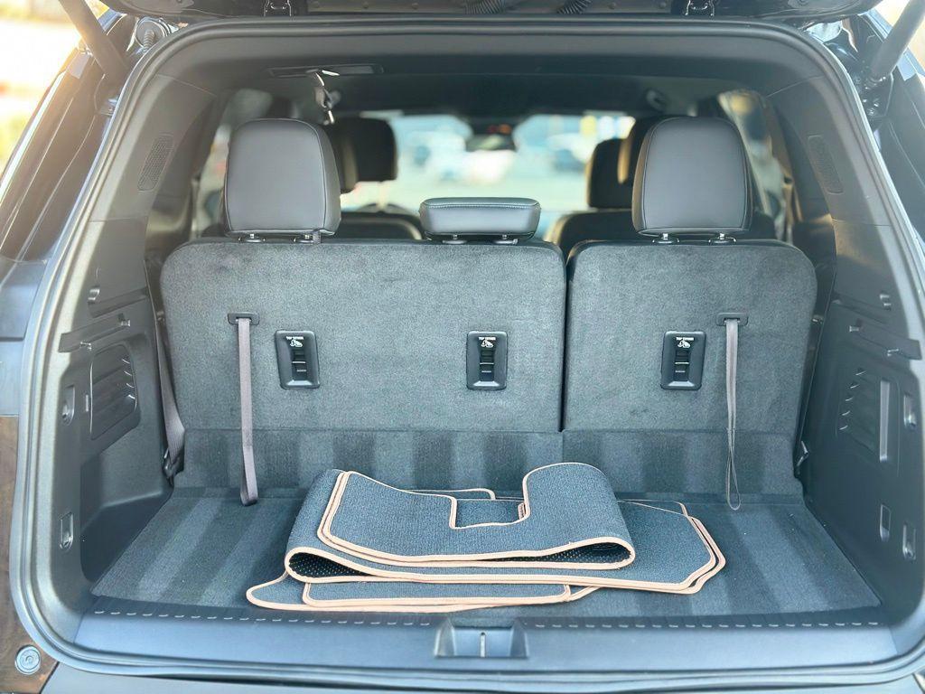 used 2024 GMC Acadia car, priced at $45,989