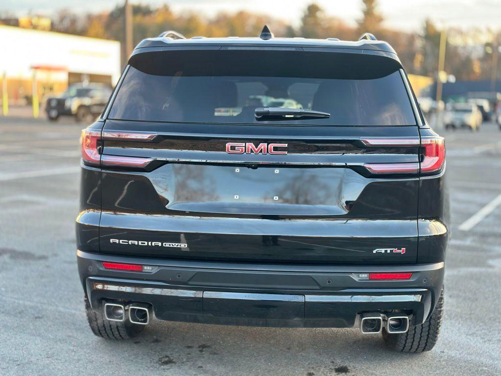 used 2024 GMC Acadia car, priced at $45,989