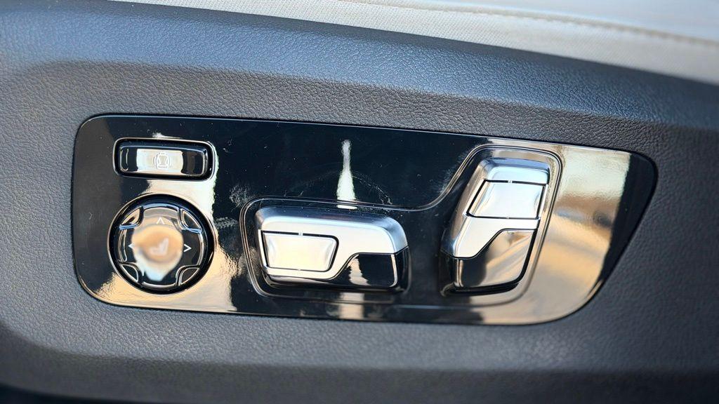 new 2026 BMW X6 car, priced at $87,520