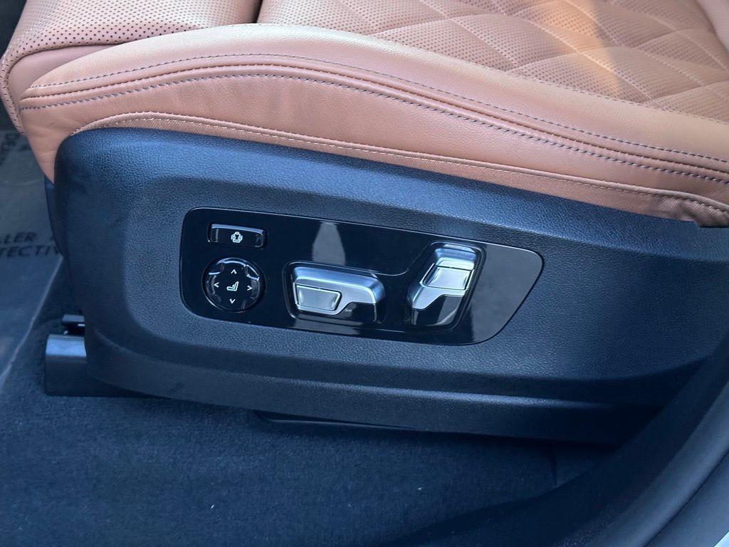 used 2025 BMW X7 car, priced at $82,991