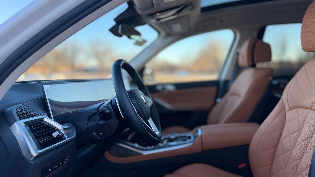 new 2026 BMW X7 car, priced at $91,930