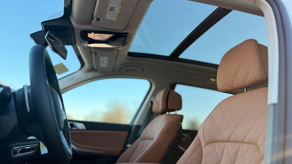 new 2026 BMW X7 car, priced at $91,930