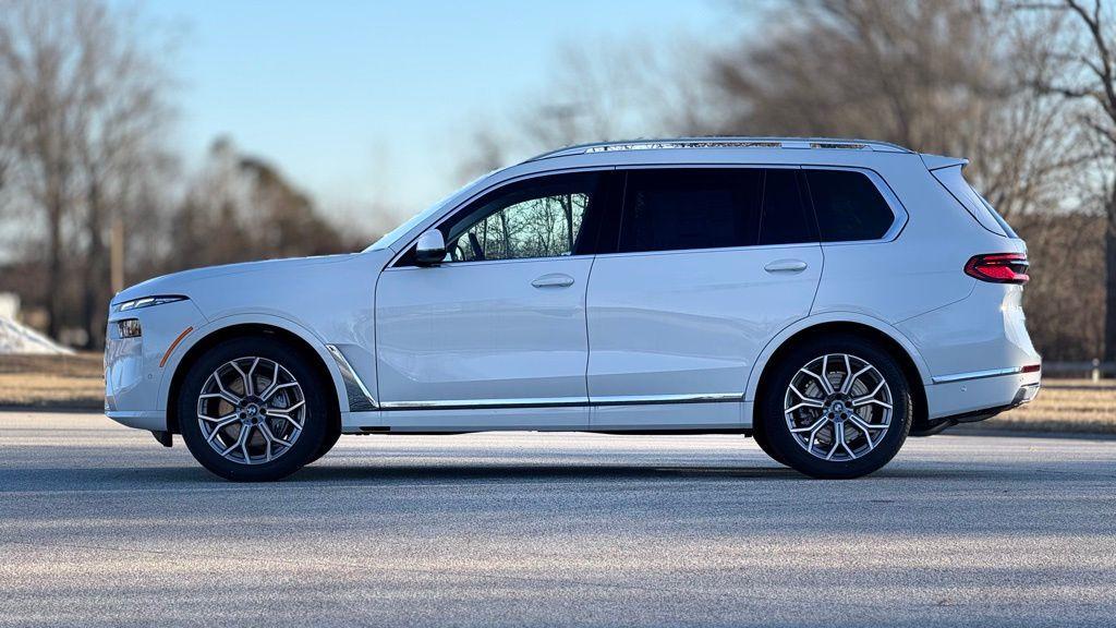new 2026 BMW X7 car, priced at $91,930