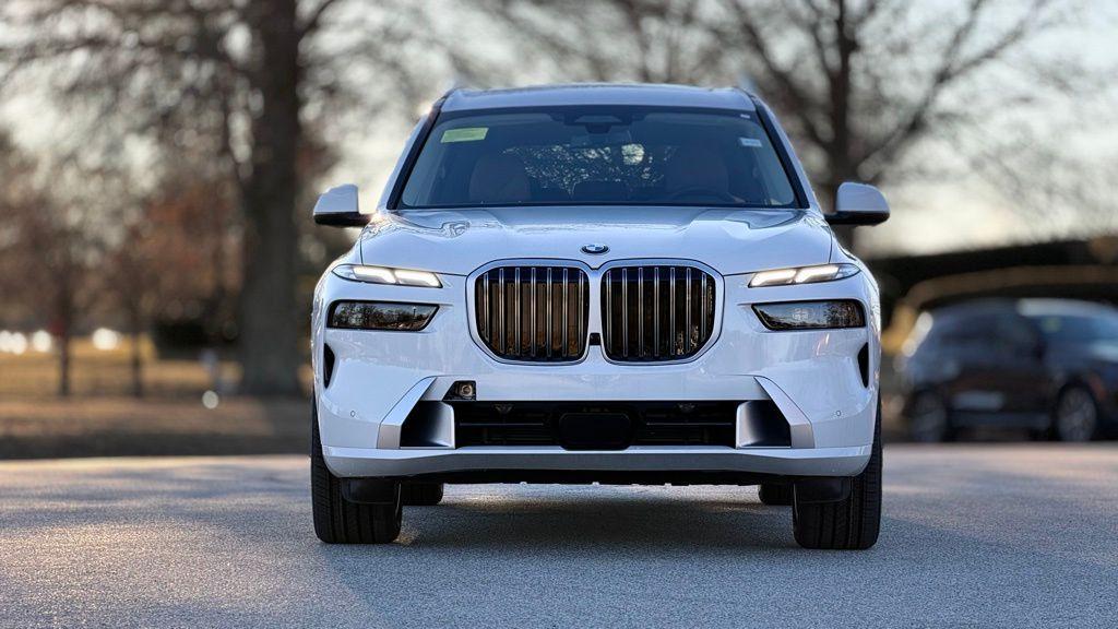 new 2026 BMW X7 car, priced at $91,930