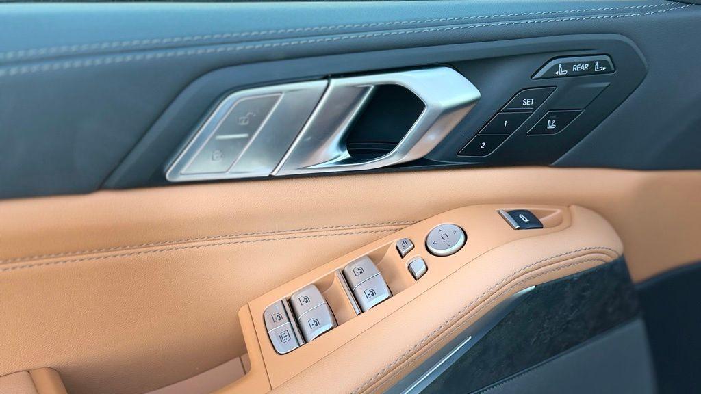 new 2026 BMW X7 car, priced at $91,930