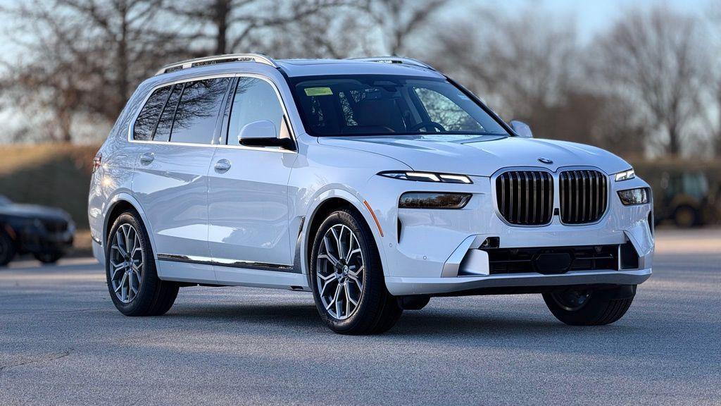 new 2026 BMW X7 car, priced at $91,930
