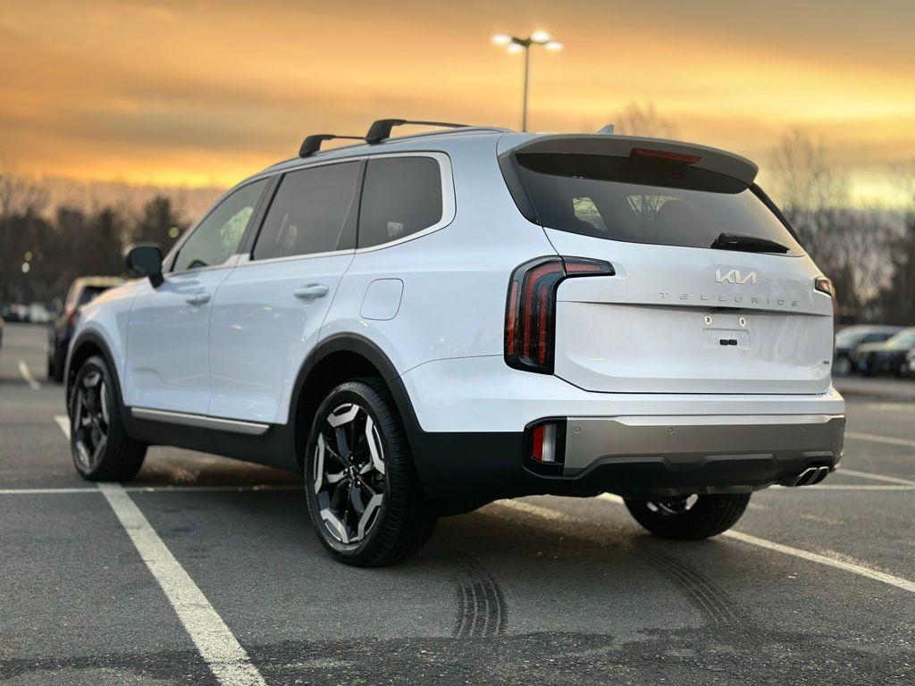 used 2025 Kia Telluride car, priced at $41,950