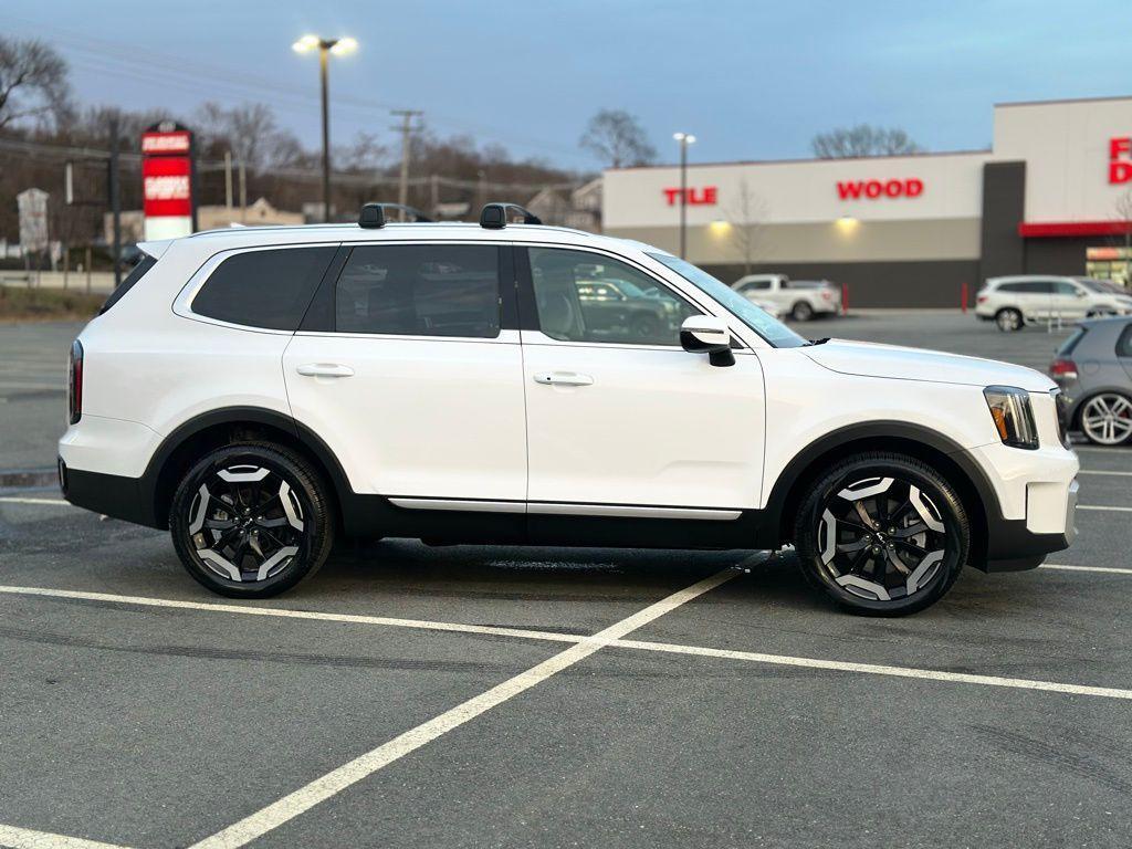 used 2025 Kia Telluride car, priced at $41,950