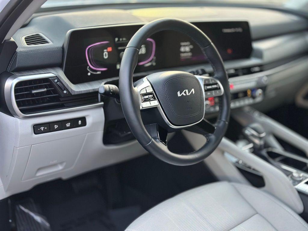 used 2025 Kia Telluride car, priced at $41,950