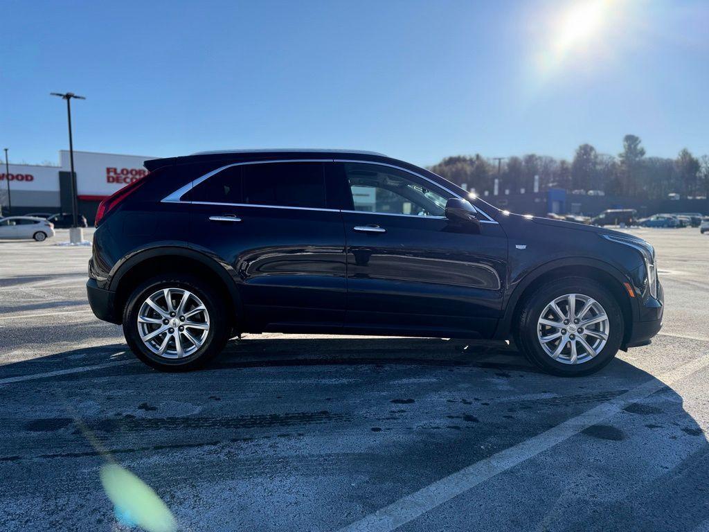used 2022 Cadillac XT4 car, priced at $24,894