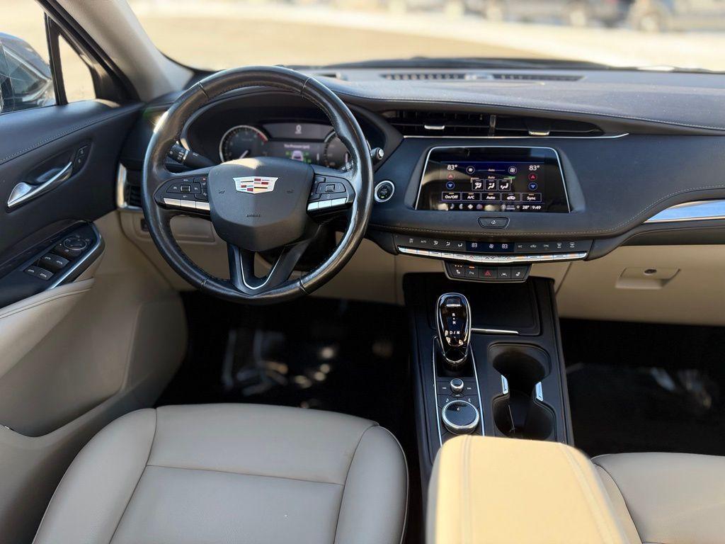 used 2022 Cadillac XT4 car, priced at $24,894