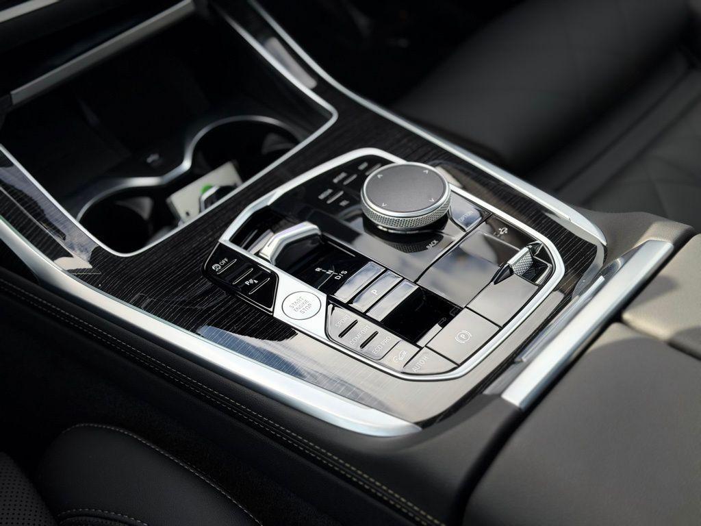 used 2026 BMW X7 car, priced at $85,760