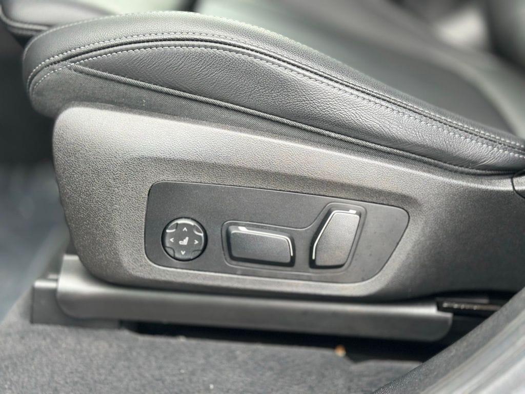 used 2024 BMW X3 car, priced at $40,997