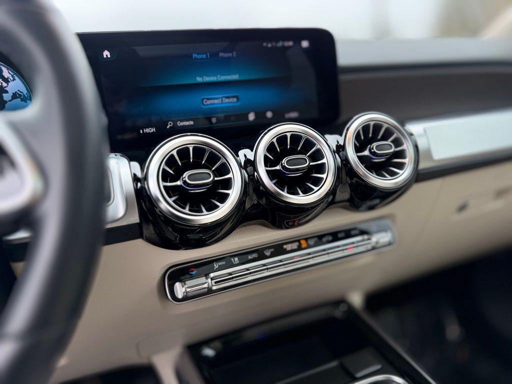 used 2022 Mercedes-Benz GLB 250 car, priced at $28,545