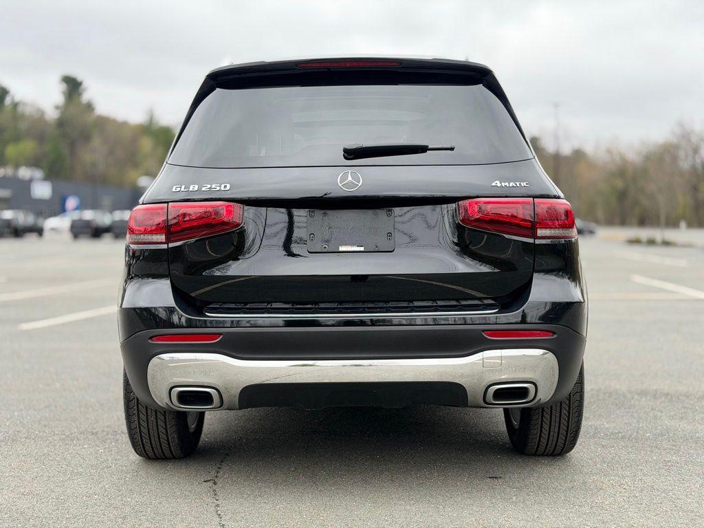 used 2022 Mercedes-Benz GLB 250 car, priced at $28,545