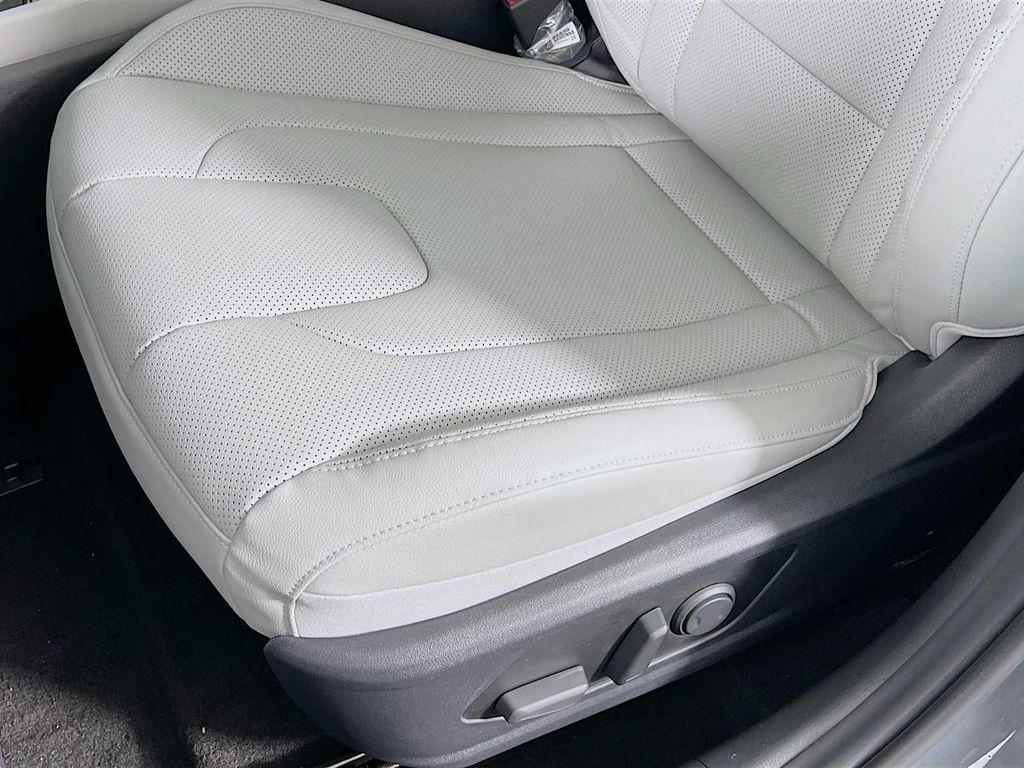 new 2026 Hyundai ELANTRA HEV car, priced at $31,665