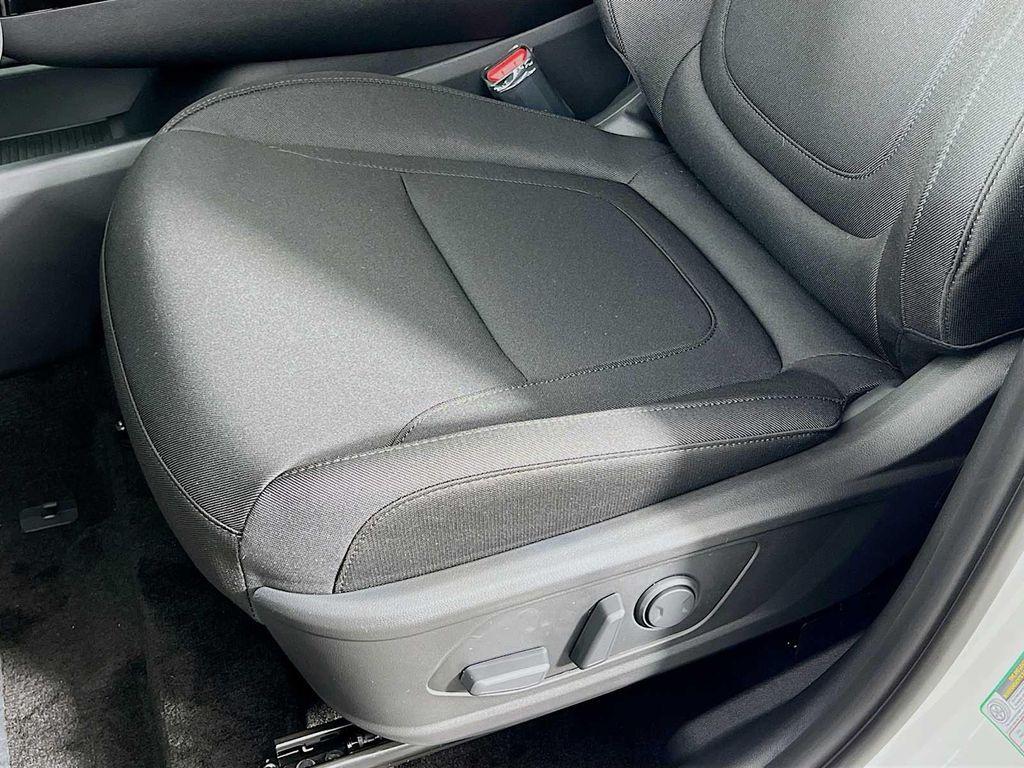new 2026 Hyundai TUCSON Hybrid car, priced at $34,911