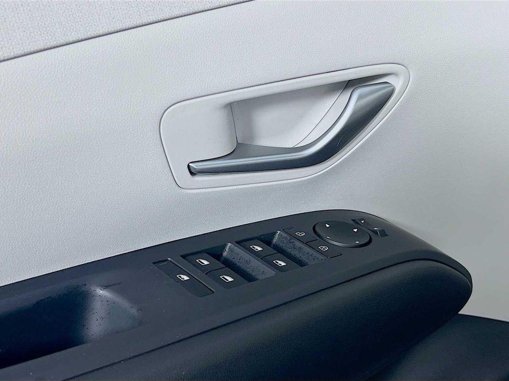 new 2026 Hyundai TUCSON Hybrid car, priced at $34,595