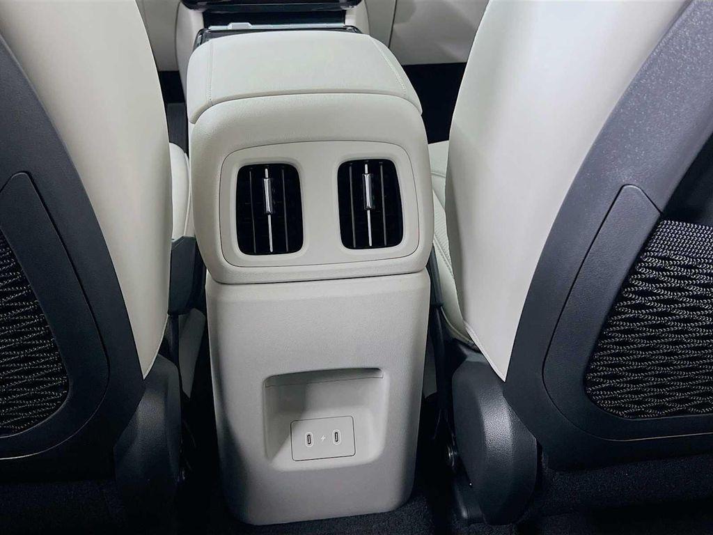 new 2026 Hyundai TUCSON Hybrid car, priced at $34,595