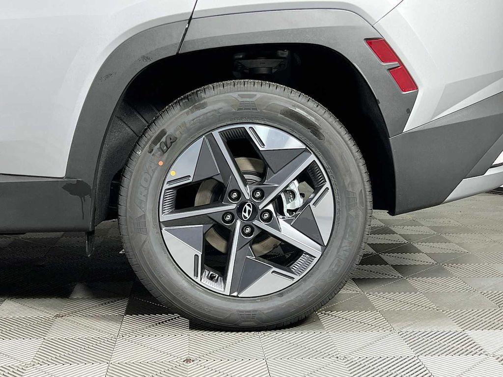 new 2026 Hyundai TUCSON Hybrid car, priced at $34,595