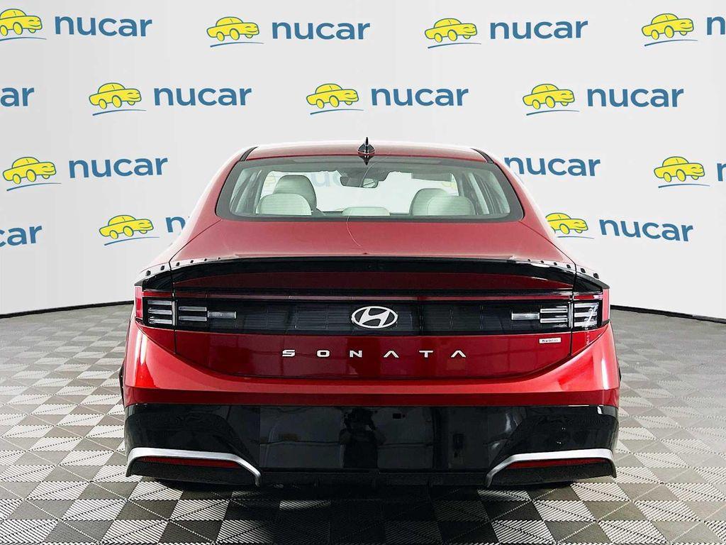 new 2025 Hyundai Sonata Hybrid car, priced at $31,354